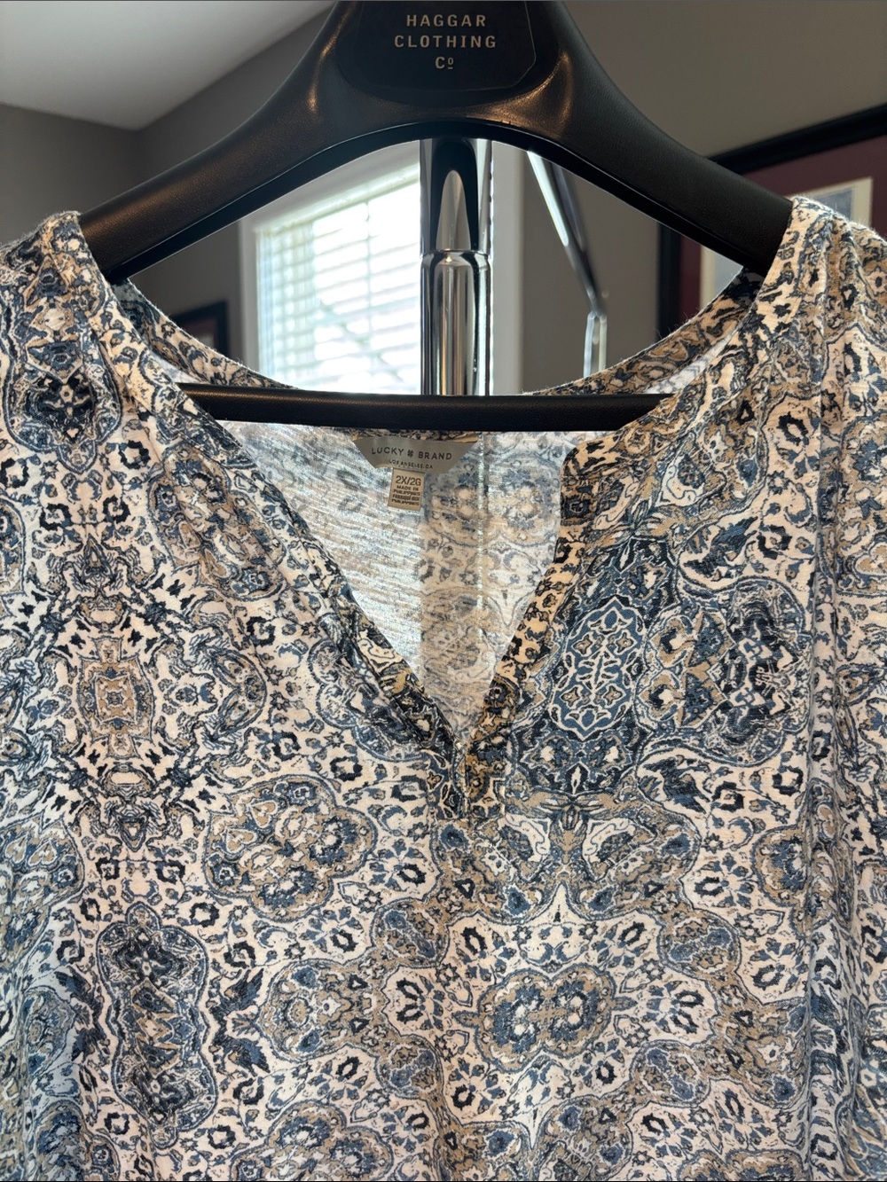 Lucky Brand Blue and White Paisley Notch V-Neck Top - Picture 3 of 5